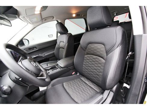 New 2026 Nissan Pathfinder S image 23