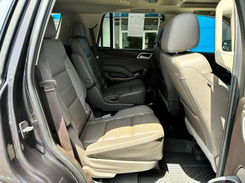 Used 2017 GMC Yukon Denali w/ Open Road Package AWD/4WD image 10