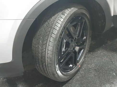 New 2025 Kia Telluride EX X-Line image 36