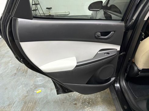 Used 2022 Hyundai Kona SEL w/ Cargo Package image 11