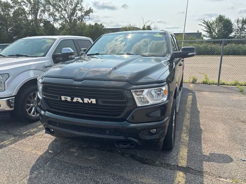 Used 2019 RAM 1500 Big Horn AWD/4WD image 3