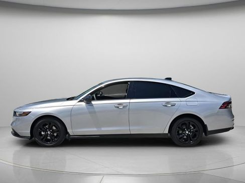 Used 2025 Honda Accord SE image 3