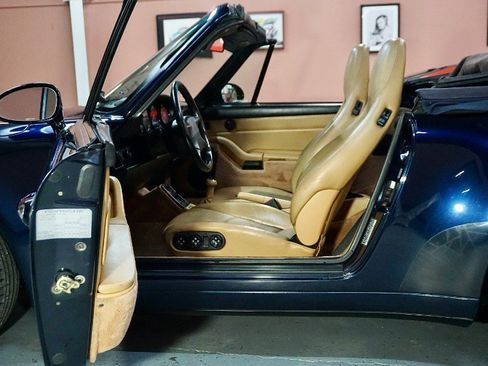 Used 1995 Porsche 911 Carrera image 37