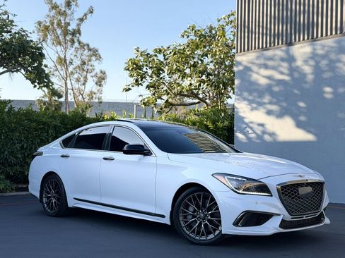 Used 2018 Genesis G80 3.3T Sport RWD image 3