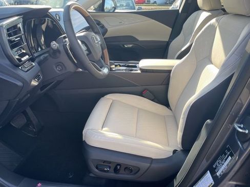 New 2026 Lexus RX 450h AWD image 18