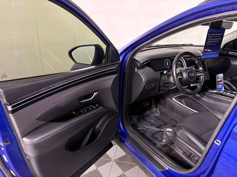 Used 2023 Hyundai Tucson Limited w/ Winter Package AWD/4WD image 12