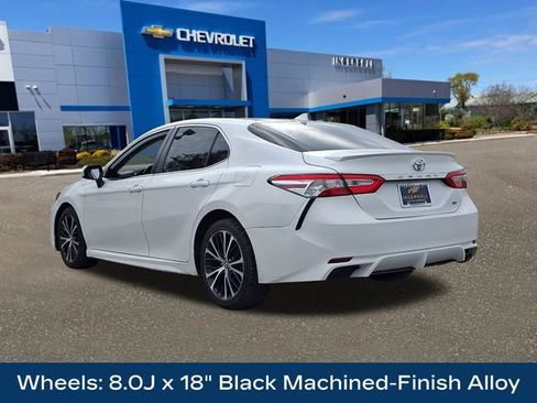 Used 2020 Toyota Camry SE FWD image 22
