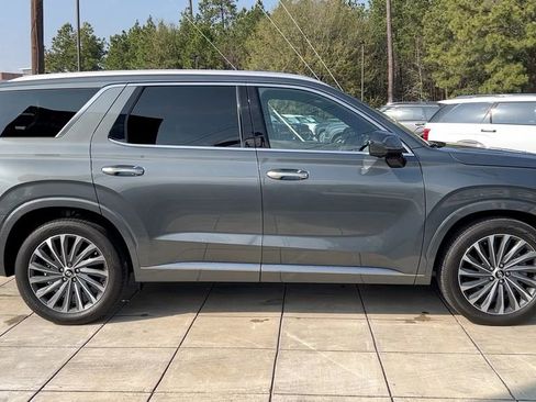 Used 2024 Hyundai Palisade Calligraphy image 15