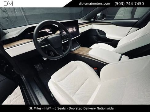 Used 2026 Tesla Model S AWD/4WD image 16