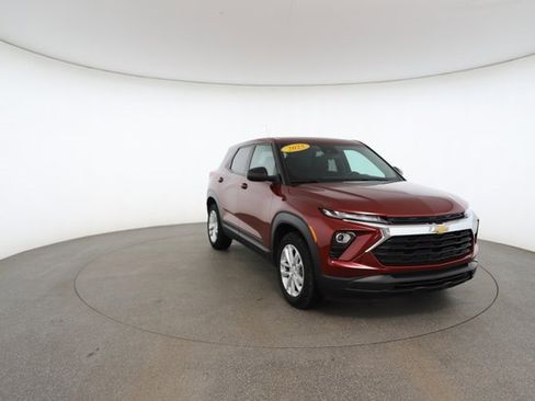 Used 2025 Chevrolet TrailBlazer LS w/ LS Convenience Package image 28