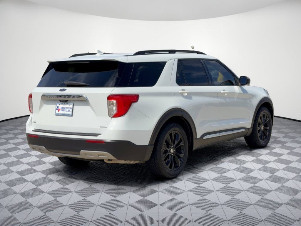 Used 2020 Ford Explorer XLT w/ Equipment Group 202A RWD image 9