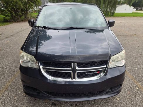 Used 2013 Dodge Grand Caravan SE FWD image 16