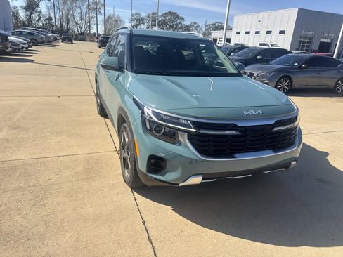 Certified 2024 Kia Seltos EX image 8