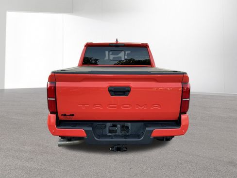 Used 2024 Toyota Tacoma TRD Sport w/ TRD Sport Premium Package AWD/4WD image 10