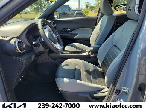 Used 2024 Nissan Kicks SR w/ SR Premium Package FWD image 19