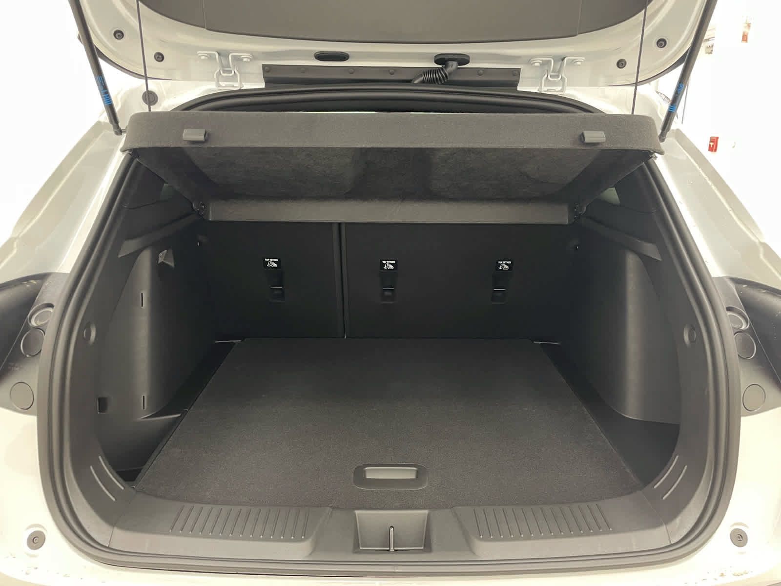 New 2026 Chevrolet Trax RS w/ Sunroof Package FWD image 13