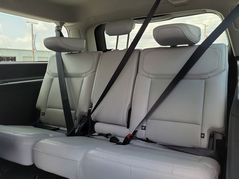 Certified 2025 Ford Expedition Max Platinum w/ Driver's Package image 13