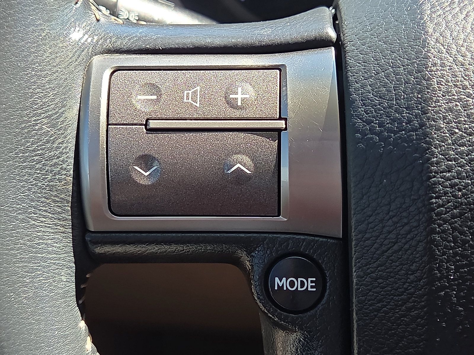 Used 2018 Lexus GX 460 w/ Navigation Package AWD/4WD image 21