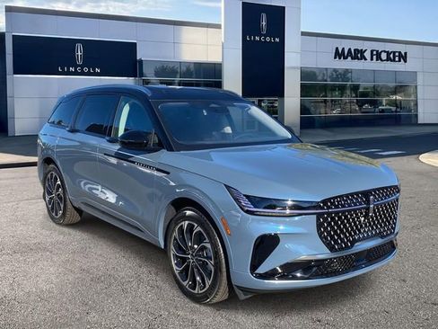 New 2026 Lincoln Nautilus Reserve image 1