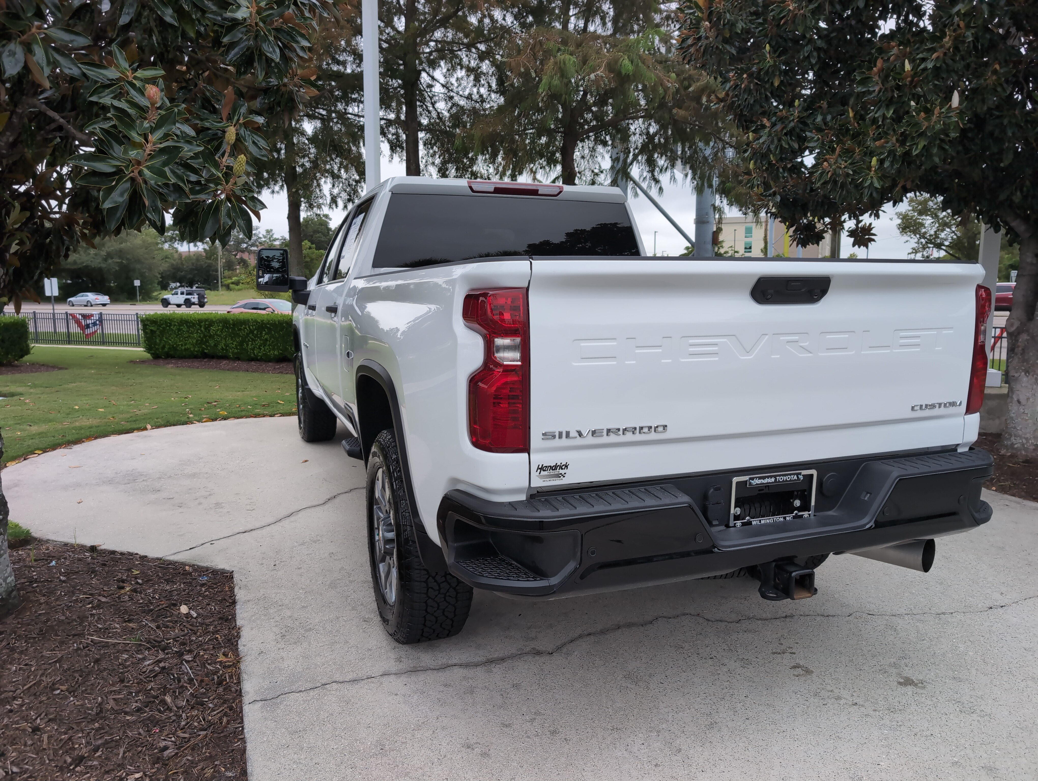 Used 2026 Chevrolet Silverado 2500 Custom w/ Custom Value Package AWD/4WD image 8