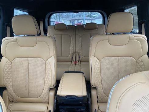 Used 2021 Jeep Grand Cherokee L Summit image 28