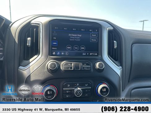 Used 2021 Chevrolet Silverado 1500 LT AWD/4WD image 17