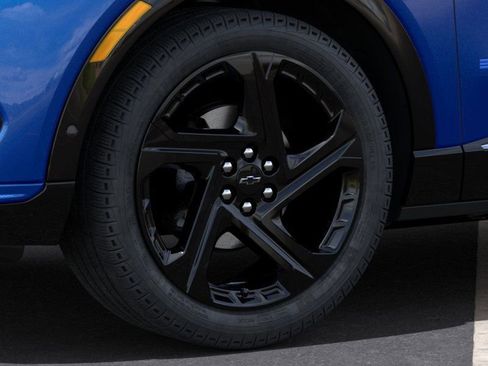 New 2025 Chevrolet Equinox EV RS image 9