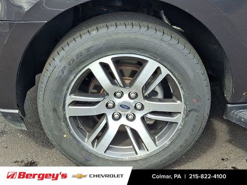 Used 2024 Ford Expedition Limited AWD/4WD image 10