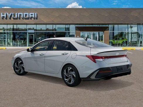 New 2026 Hyundai Elantra SEL Sport Premium FWD image 5