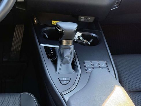 Used 2023 Lexus UX 250h F Sport image 20