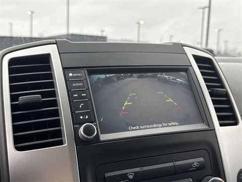 Used 2019 Nissan Frontier SV image 17