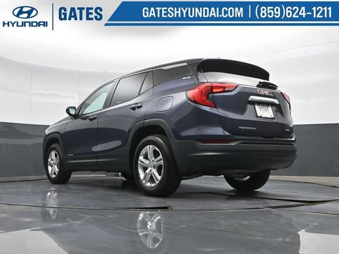 Used 2018 GMC Terrain SLE AWD/4WD image 40
