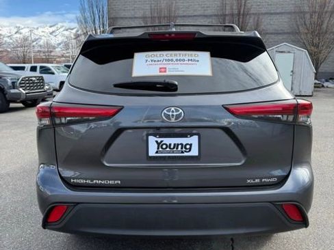 Used 2023 Toyota Highlander XLE image 7