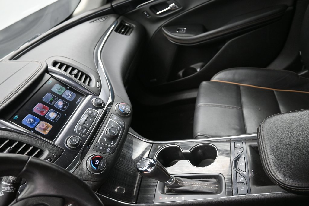Used 2019 Chevrolet Impala Premier FWD image 19