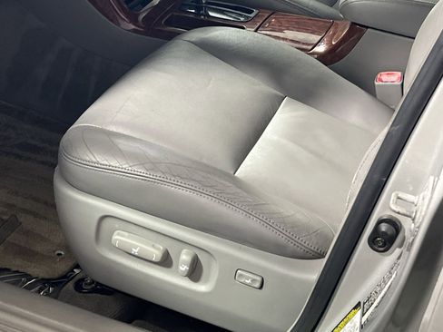 Used 2005 Toyota Camry XLE FWD image 15