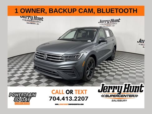 Used 2024 Volkswagen Tiguan SE AWD/4WD image 1