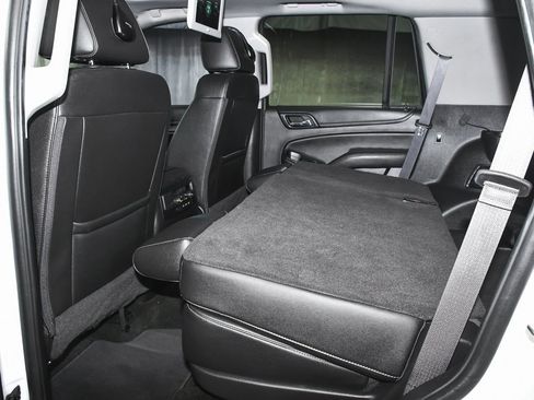 Used 2017 GMC Yukon SLT w/ Open Road Package image 55