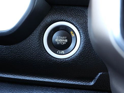 Used 2022 RAM 1500 Laramie image 35