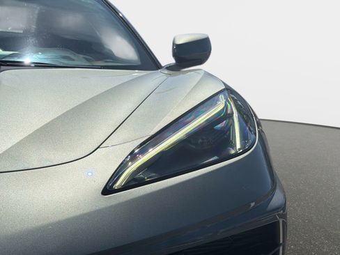 Used 2023 Chevrolet Corvette Stingray Premium Conv w/ Z51 Performance Package RWD image 10
