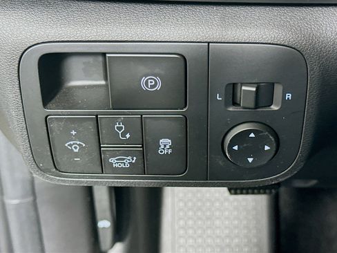 Used 2024 Hyundai Ioniq 6 SE image 17