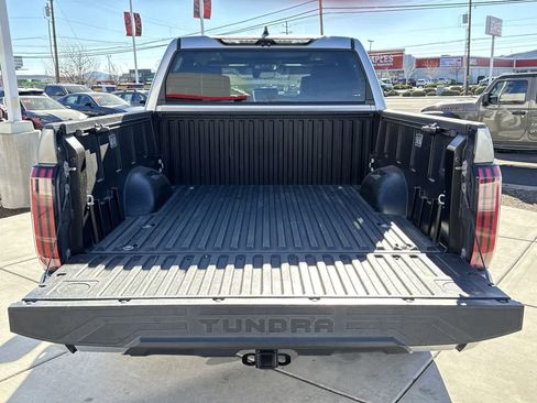 Used 2022 Toyota Tundra Platinum image 7