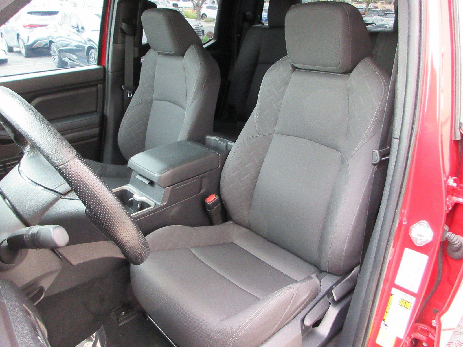 Used 2025 Toyota Tacoma SR5 AWD/4WD image 31