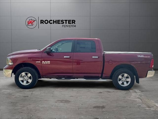 Used 2018 RAM 1500 Classic SLT AWD/4WD image 31