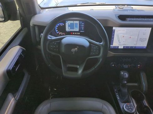 Used 2023 Ford Bronco Wildtrak AWD/4WD image 16