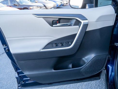 Certified 2022 Toyota RAV4 XLE Premium image 14