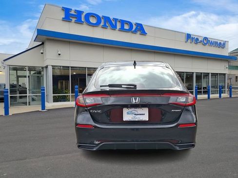 Used 2025 Honda Civic Sport image 5