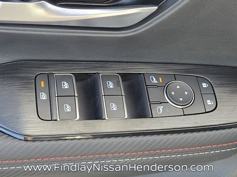 Used 2025 Nissan Kicks SR AWD/4WD image 22