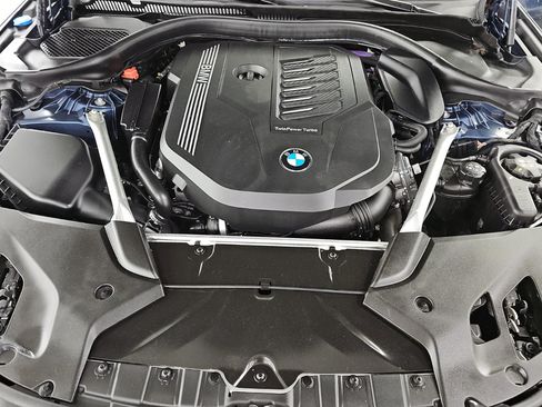 Used 2023 BMW 540i xDrive w/ M Sport Package AWD/4WD image 16