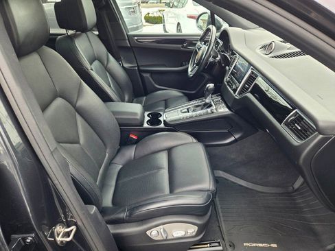 Used 2018 Porsche Macan image 6