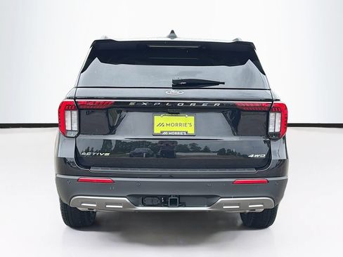 Used 2026 Ford Explorer Active w/ Active Comfort Package AWD/4WD image 6
